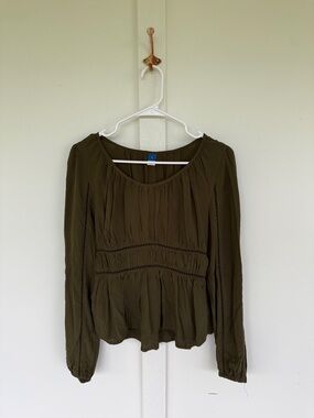 Old Navy green peasant top blouse